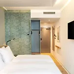 酒店 Elaya Center, Trademark By Wyndham 3*