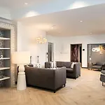 Elaya Center, Trademark By Wyndham Hotell Regensburg