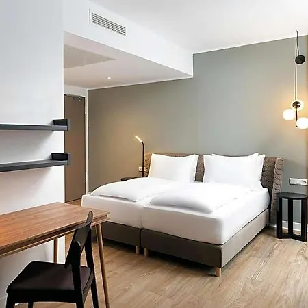 Elaya Center, Trademark By Wyndham 3*