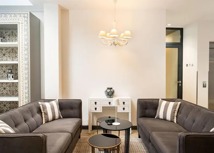 Elaya Center, Trademark By Wyndham 호텔